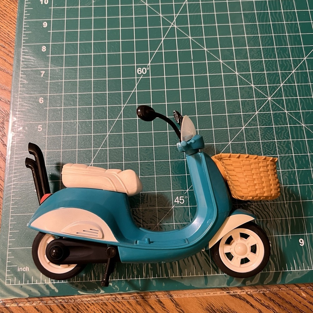 (Scooter Only) Marvel‎ Legends 6" Inch Deluxe Riders Squirrel Girl Scooter